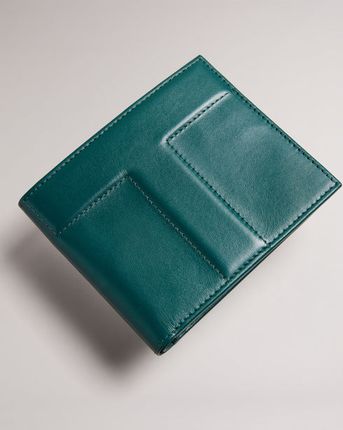 <P>T Leather Bifold Wallet</P>
